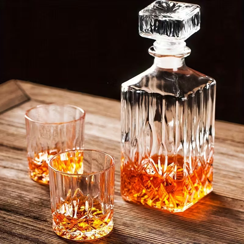 Sæt med whiskyflaske og glas (premium)