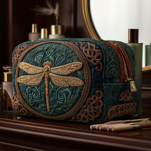 Quiltet makeuptaske – Dragonfly Serenity Quilted