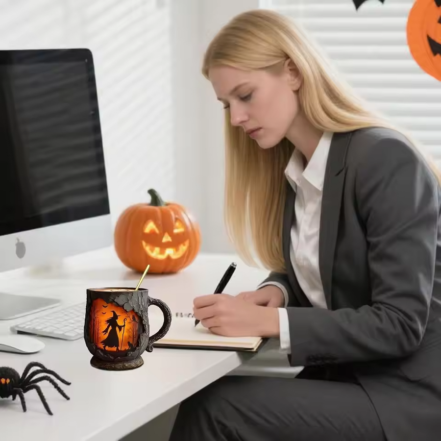 Håndlavet præget Halloween-krus – heks og kat